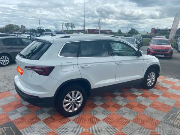 Skoda KAROQ 2.0 TDI 116 BV6 SELECTION Caméra - Photo 5