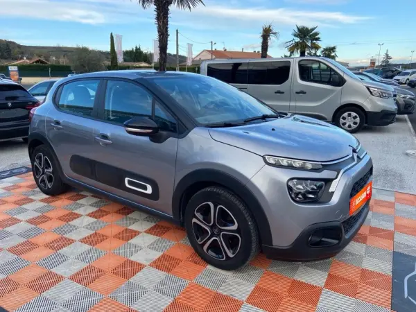 Citroën C3 BlueHDi 100 BV6 PLUS - Photo 3