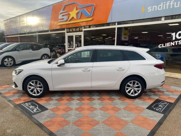 Seat LEON ST 2.0 TDI 115 BV6 SPORT TOURER STYLE XL Caméra - Photo 5