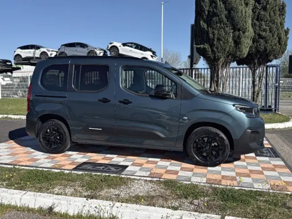 Citroën BERLINGO BlueHDi 130 EAT8 MAX GPS - Photo 4