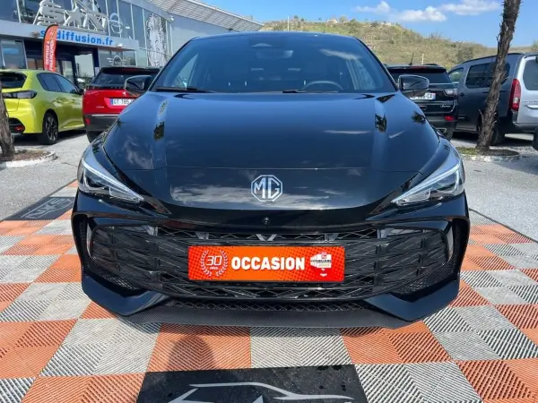 MG MG3 1.5 HYBRID + 195 LUXURY GPS Caméra 360° JA 16" - Photo 2